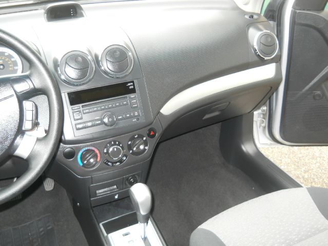 Chevrolet Aveo5 2011 photo 9