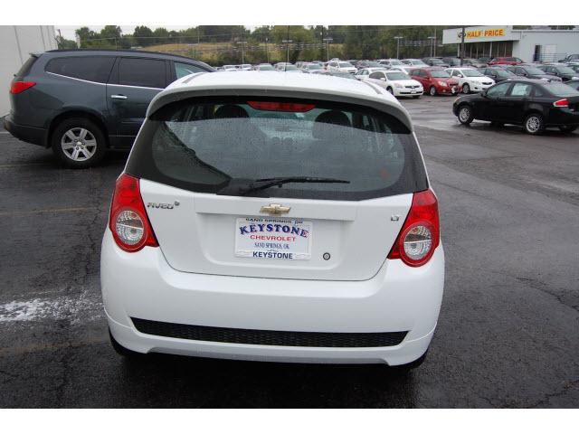 Chevrolet Aveo5 2011 photo 3