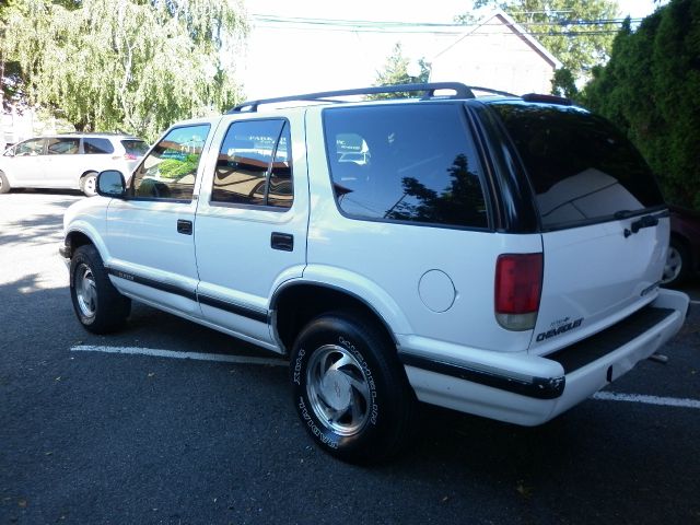 Chevrolet Blazer 1995 photo 2