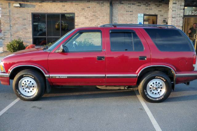 Chevrolet Blazer 1995 photo 2