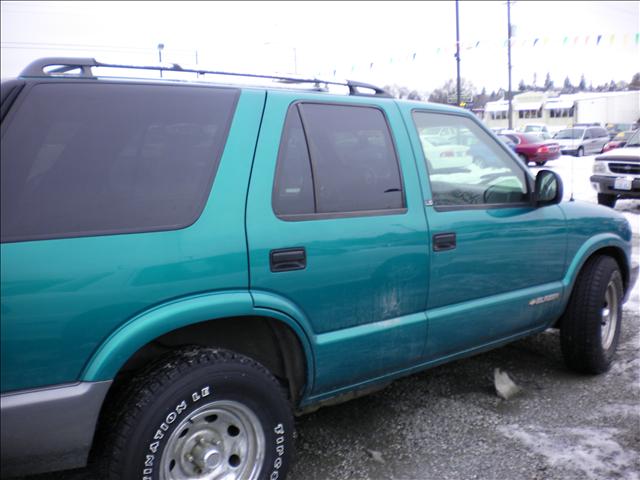 Chevrolet Blazer XLT 2WD Sport Utility