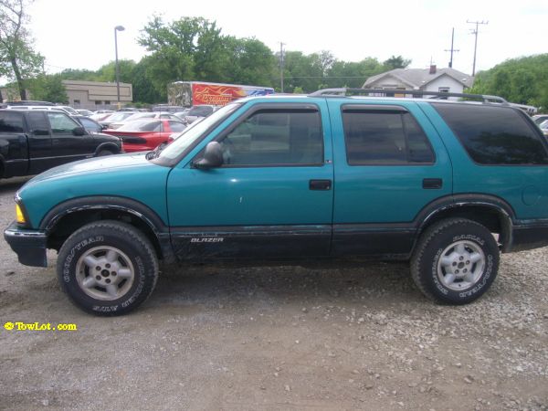 Chevrolet Blazer 1995 photo 2