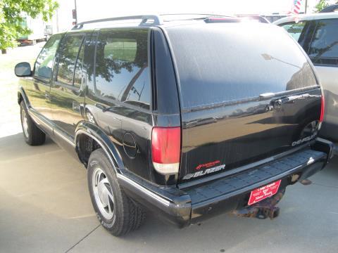 Chevrolet Blazer 1996 photo 2