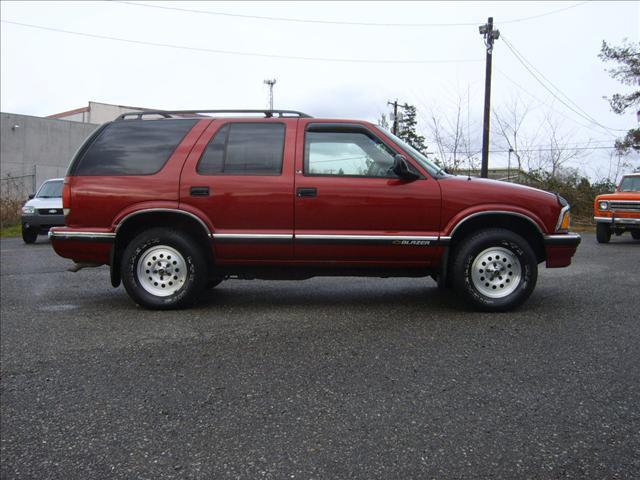 Chevrolet Blazer 1996 photo 1