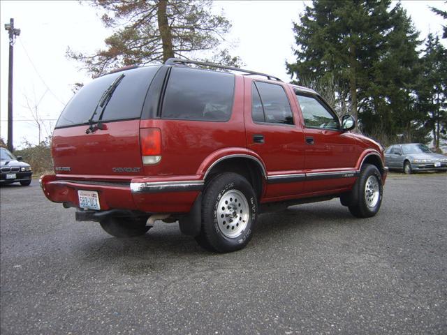 Chevrolet Blazer 1996 photo 2