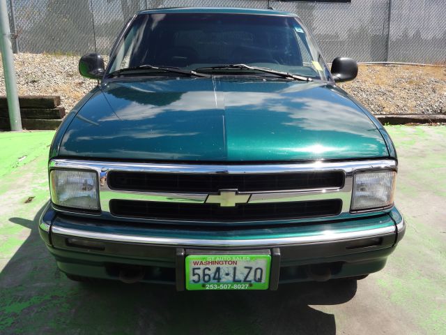 Chevrolet Blazer 1996 photo 1