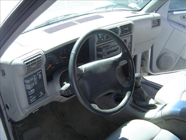 Chevrolet Blazer 1997 photo 3