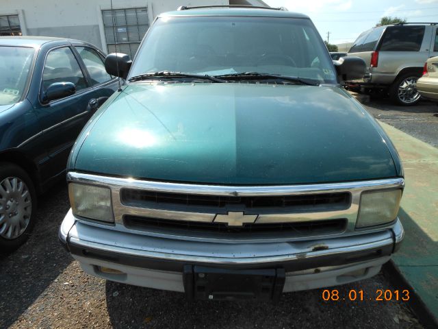 Chevrolet Blazer 1997 photo 1