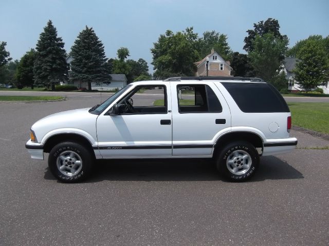 Chevrolet Blazer 1997 photo 4