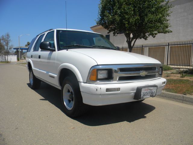 Chevrolet Blazer 1997 photo 4