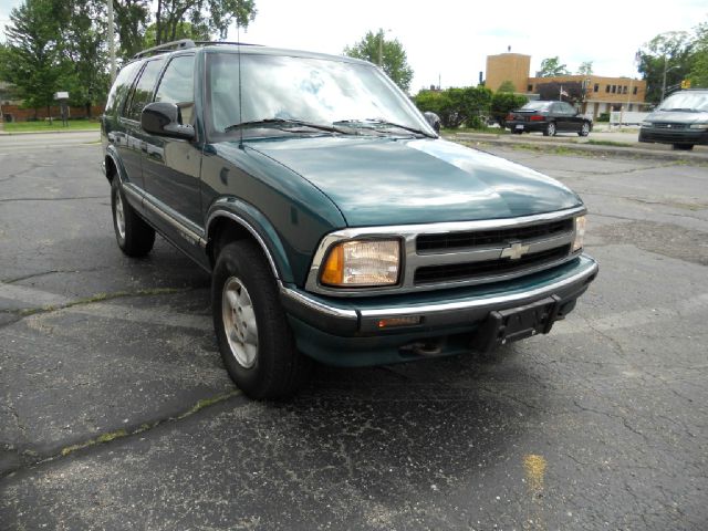 Chevrolet Blazer 1997 photo 3