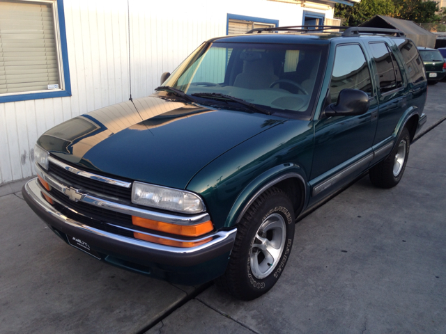 Chevrolet Blazer 1998 photo 1