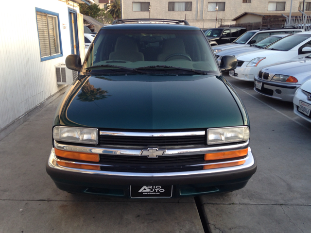 Chevrolet Blazer 1998 photo 2