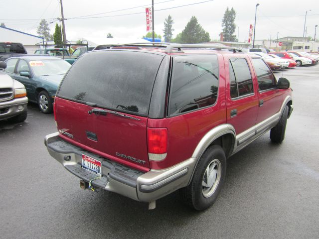 Chevrolet Blazer 1998 photo 2