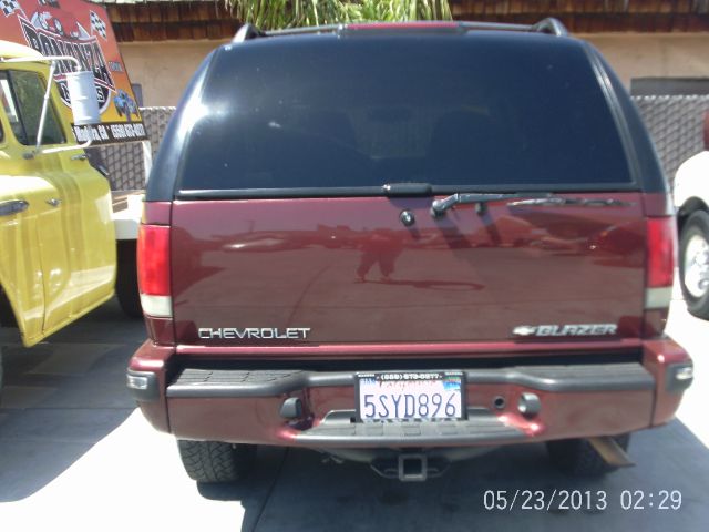 Chevrolet Blazer 1998 photo 3