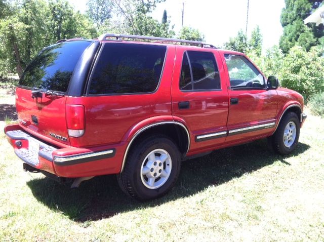 Chevrolet Blazer 1998 photo 2