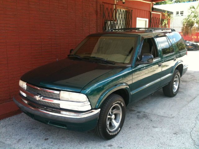 Chevrolet Blazer 1998 photo 2