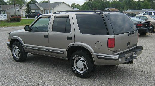 Chevrolet Blazer 1998 photo 1