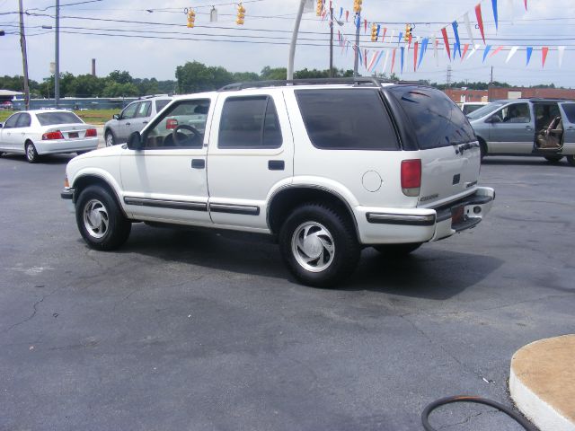 Chevrolet Blazer 1998 photo 1