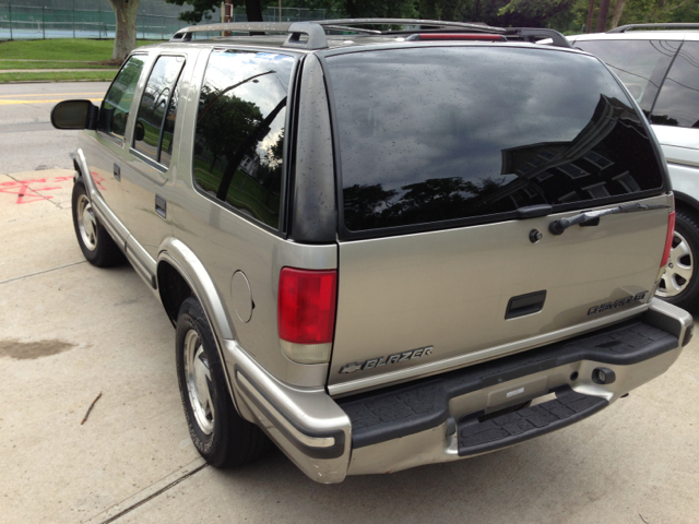 Chevrolet Blazer 1998 photo 2