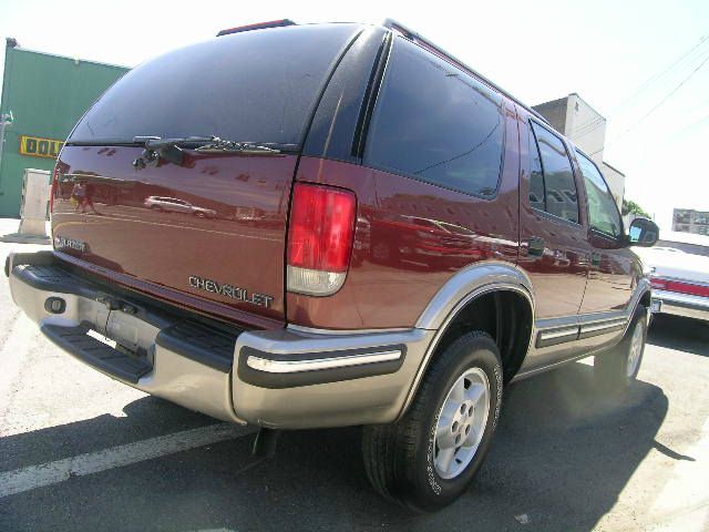 Chevrolet Blazer 1998 photo 1