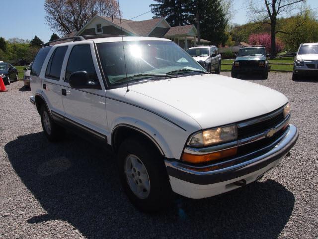 Chevrolet Blazer 1998 photo 2