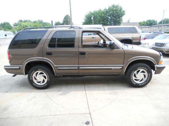 Chevrolet Blazer 1998 photo 2