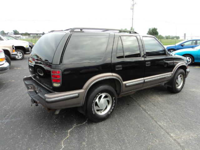 Chevrolet Blazer 1998 photo 1