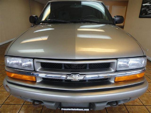 Chevrolet Blazer 1999 photo 2