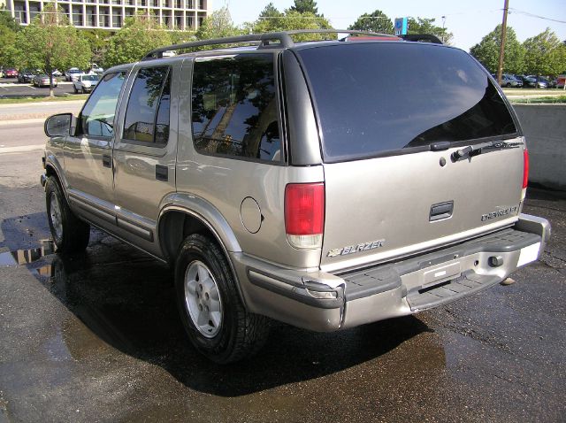 Chevrolet Blazer 1999 photo 1