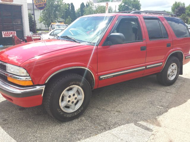 Chevrolet Blazer 1999 photo 2