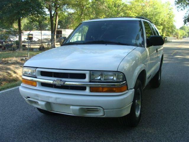 Chevrolet Blazer 1999 photo 2