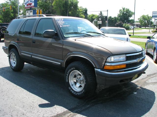 Chevrolet Blazer 1999 photo 1