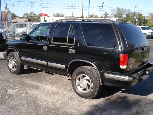 Chevrolet Blazer 1999 photo 3