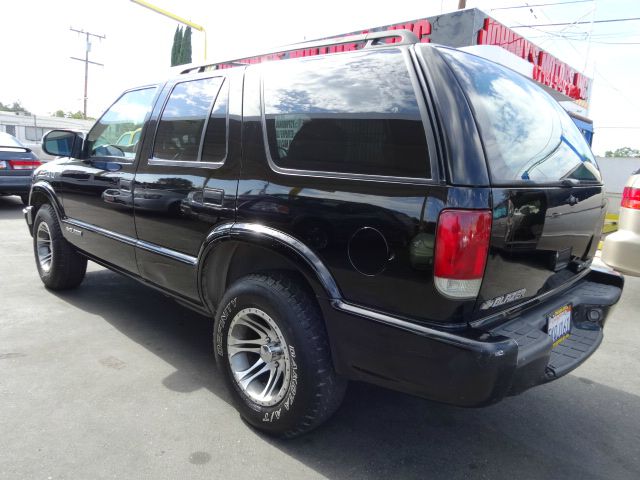 Chevrolet Blazer Laramie Heavy DUTY Dually SUV