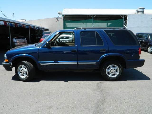 Chevrolet Blazer 2000 photo 3