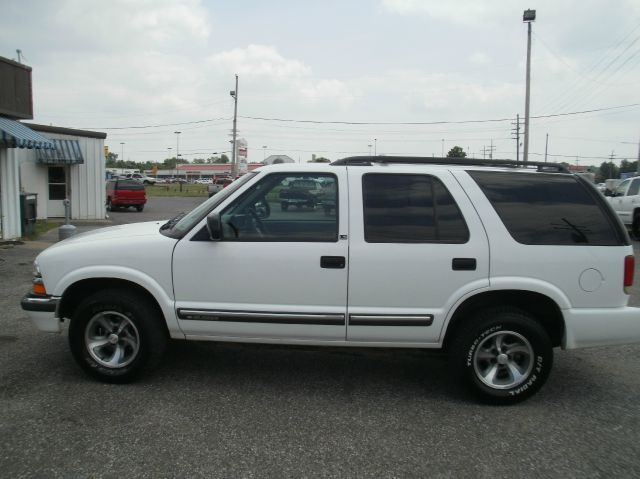 Chevrolet Blazer 2000 photo 11