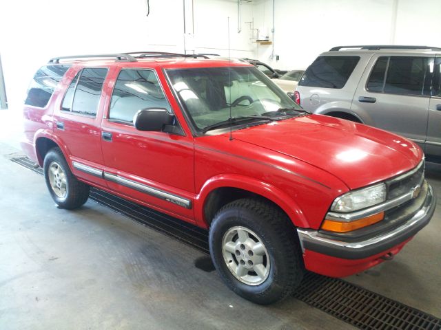 Chevrolet Blazer 2000 photo 2