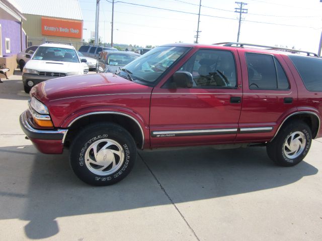 Chevrolet Blazer 2000 photo 1