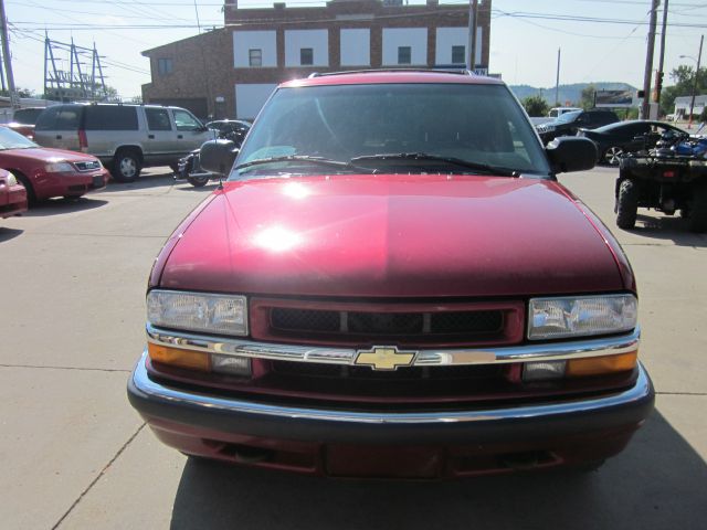 Chevrolet Blazer 2000 photo 2