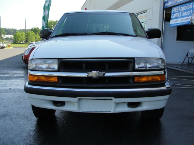 Chevrolet Blazer 2000 photo 3