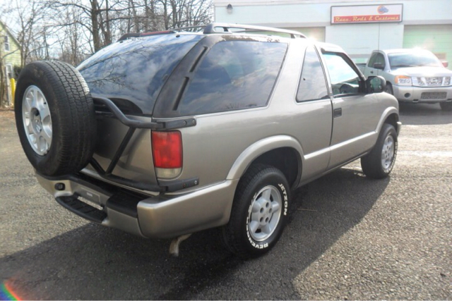 Chevrolet Blazer 2000 photo 2