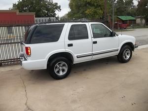 Chevrolet Blazer 2000 photo 1