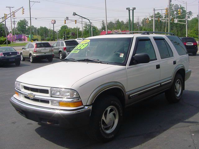 Chevrolet Blazer 2000 photo 4