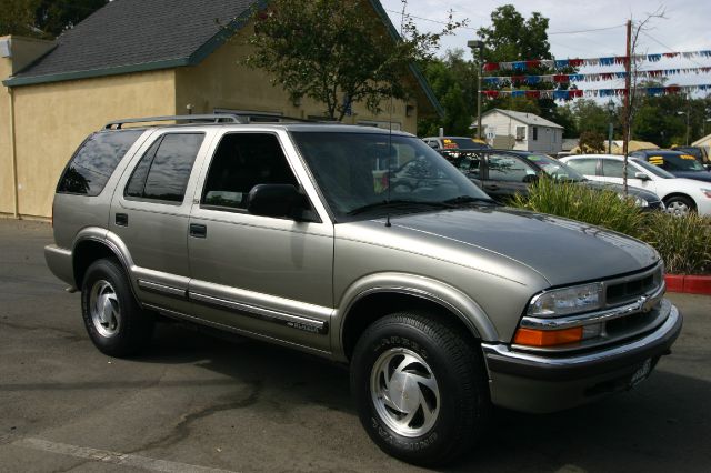 Chevrolet Blazer 2000 photo 1