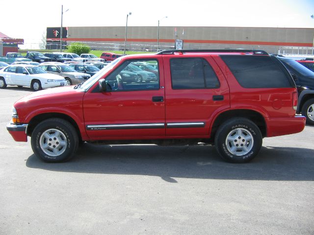 Chevrolet Blazer 2000 photo 2