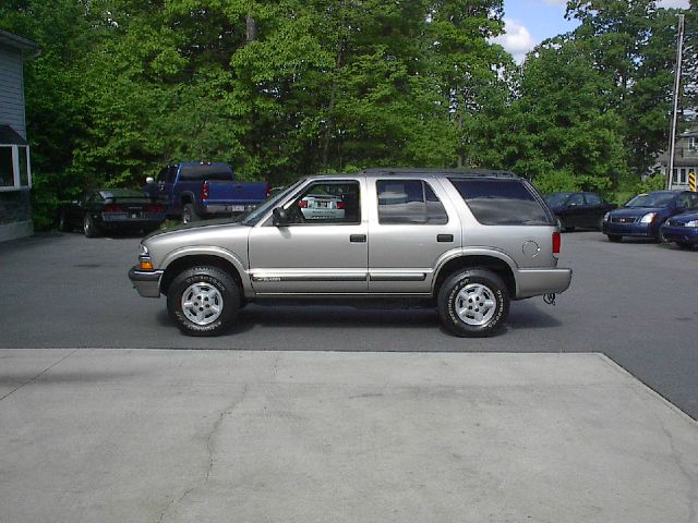 Chevrolet Blazer 2000 photo 1