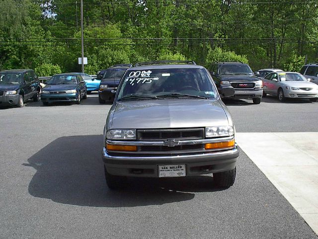 Chevrolet Blazer 2000 photo 3