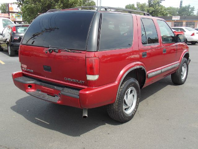 Chevrolet Blazer 2000 photo 1