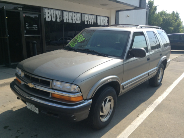 Chevrolet Blazer 2000 photo 3